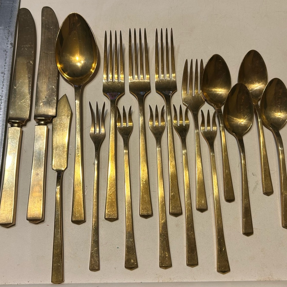 17 Vintage Dirilyte Elegant Gold Flatware Set